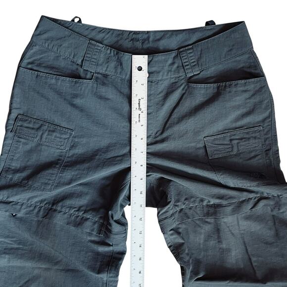 The North Face Women’s Sz 10 Gray Convertible Hiking Pants Cargo Outdoor Active - Picture 13 of 16